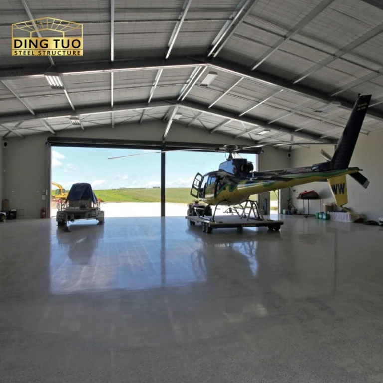 iso certified prefabricated steel garage, sound insulated and thermal insulated, for industrial and commercial use (复制)